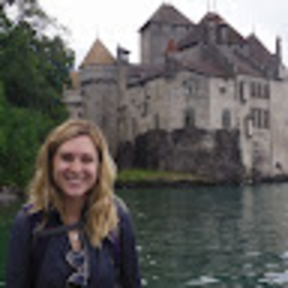 Meet your Posher, Christina